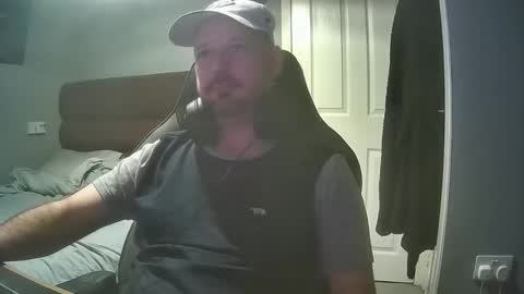 bluebirdflame1 online show from March 1, 12:34 am