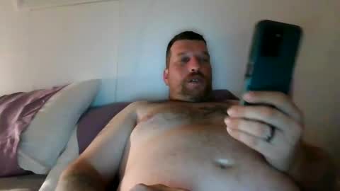 bluedemoneyes1986 online show from September 22, 3:41 am