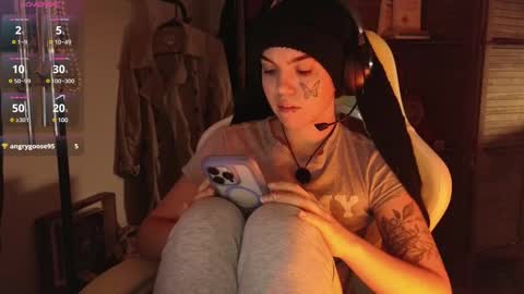 Snapshot of bluedweeb chatting on March 9, 6:39 am Blue online show from March 9, 6:39 am