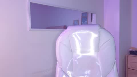        online show from November 16, 11:27 am