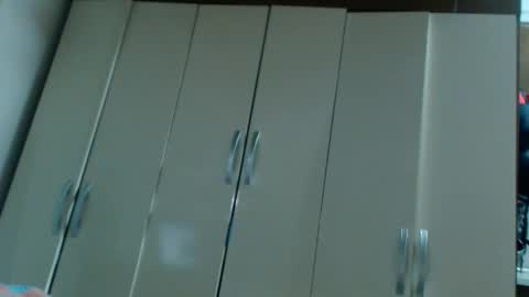 Snapshot of bluee_rose chatting on December 7, 12:41 am rose online show from December 7, 12:41 am