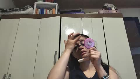 Snapshot of bluee_rose chatting on November 8, 6:13 am rose online show from November 8, 6:13 am