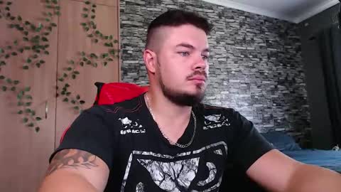 blueeyeboy0 online show from December 2, 9:36 am