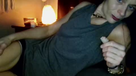 Snapshot of blueeyedlie chatting on January 30, 4:58 am Blueeyedlie online show from January 30, 4:58 am