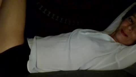 Snapshot of blueeyedlie chatting on February 1, 5:28 am Blueeyedlie online show from February 1, 5:28 am