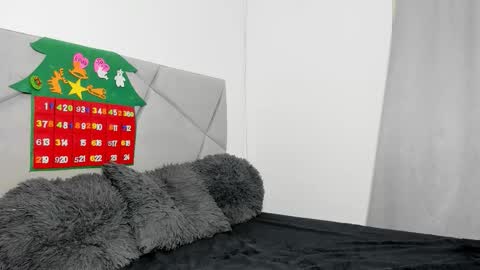 blueeyeslexxxy online show from December 2, 7:25 am