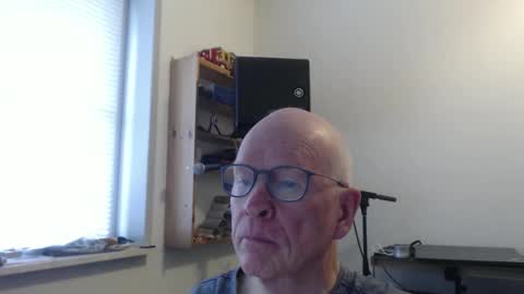 Snapshot of blueeyesn8 chatting on October 25, 9:39 am blueeyesn8 online show from October 25, 9:39 am