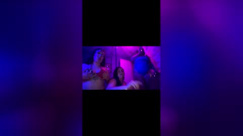 Bluhoney online show from May 3, 4:07 am