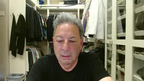 Snapshot of blueisles chatting on February 5, 11:12 am blueisles online show from February 5, 11:12 am