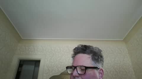 bluemoose70 online show from January 10, 4:51 pm