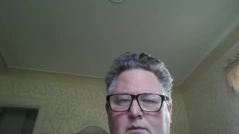 bluemoose70 online show from October 26, 4:46 pm