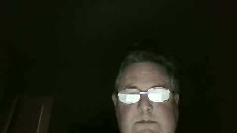 Snapshot of bluemoose70 chatting on March 9, 1:42 am bluemoose70 online show from March 9, 1:42 am