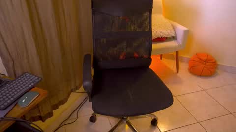 FLORAA online show from November 11, 10:37 am