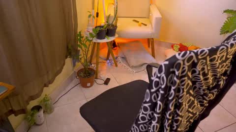 FLORAA online show from March 6, 3:08 pm