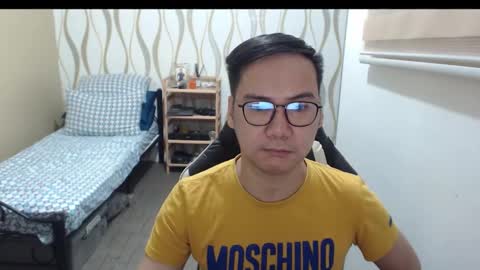 Andy Tan online show from March 5, 2:18 am