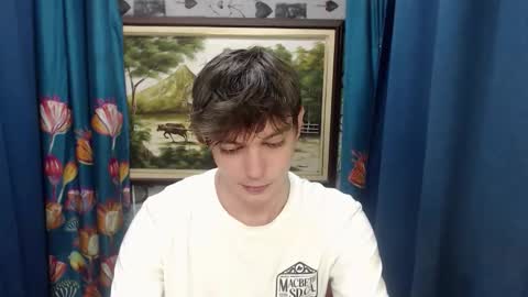Snapshot of blueyedboyinasia chatting on May 7, 5:02 am blueeyedboyisasia online show from May 7, 5:02 am