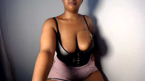 Snapshot of blueyivy chatting on July 26, 1:51 pm Babygirl online show from July 26, 1:51 pm
