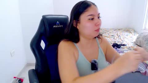  Hey guysI am BrendaWelcome my room online show from February 1, 9:24 pm