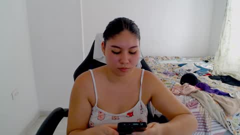  Hey guysI am BrendaWelcome my room online show from February 8, 8:12 pm