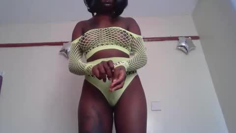 Belle online show from December 16, 7:57 am