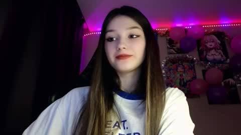 Snapshot of blushed_pussy chatting on September 8, 9:25 pm nastya  online show from September 8, 9:25 pm