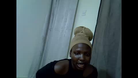 Snapshot of blushing_bunny chatting on September 9, 9:14 pm Bunny online show from September 9, 9:14 pm