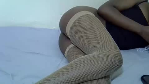 Snapshot of blushing_bunny chatting on October 31, 5:41 am Bunny online show from October 31, 5:41 am