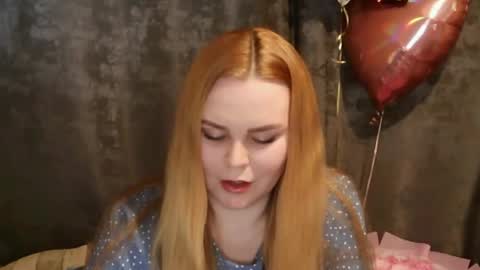 Snapshot of blushing_star chatting on April 27, 4:16 pm blushing_star online show from April 27, 4:16 pm