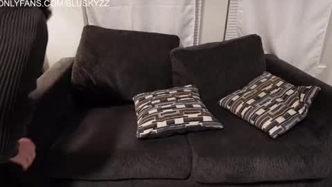 Snapshot of bluskyzz chatting on February 8, 4:36 am BluSky online show from February 8, 4:36 am