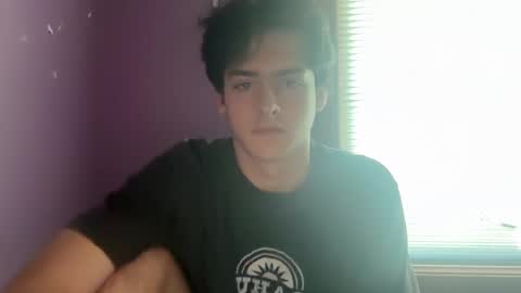 Snapshot of bluskyzz chatting on September 13, 7:35 pm BluSky online show from September 13, 7:35 pm