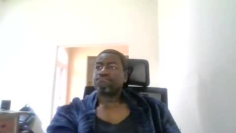 bluuthunder1914 online show from April 27, 2:37 pm