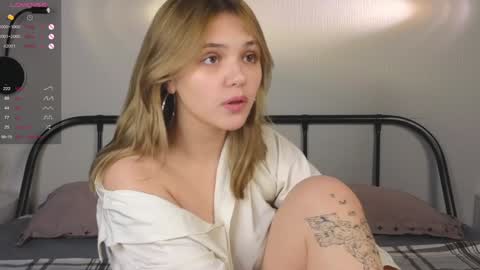 Erica online show from December 11, 8:07 pm