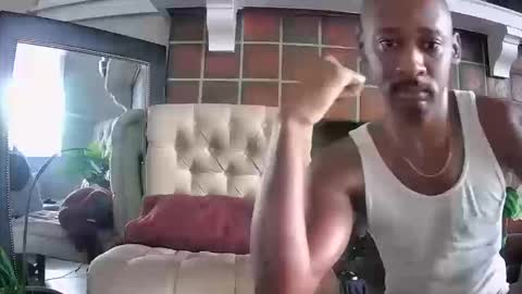 Snapshot of bms777 chatting on October 12, 1:43 pm bms777 online show from October 12, 1:43 pm