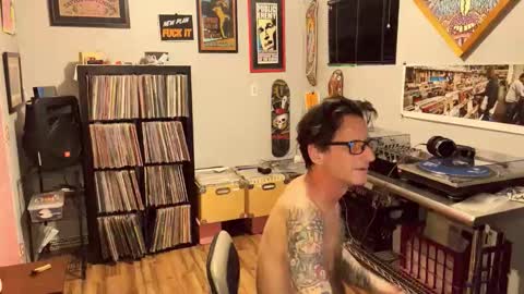 ZuperZexyZounds online show from February 16, 8:43 am