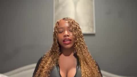       online show from October 22, 9:25 pm