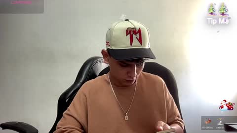 Bob  INDEPENDENT MODEL online show from December 10, 8:38 pm