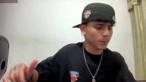 Bob  INDEPENDENT MODEL online show from December 15, 12:51 am