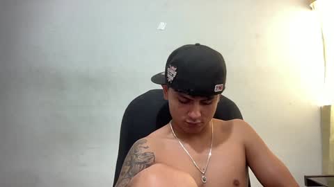 Bob  INDEPENDENT MODEL online show from December 22, 4:27 pm