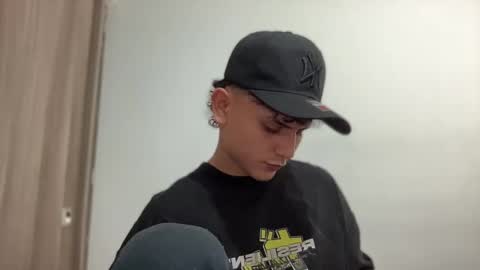 Bob  INDEPENDENT MODEL online show from February 19, 9:47 pm