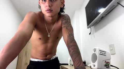 Bob  INDEPENDENT MODEL online show from September 10, 2:11 am