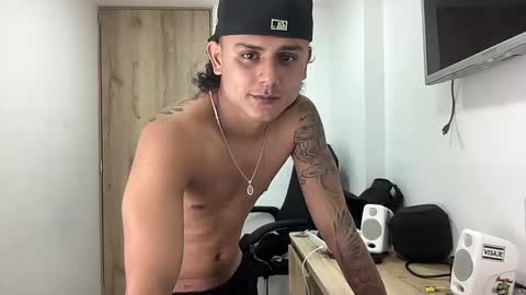 Bob  INDEPENDENT MODEL online show from September 26, 4:38 am