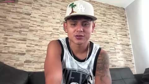 Bob  INDEPENDENT MODEL online show from February 19, 5:09 pm