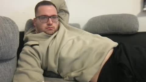 bobbele94 online show from March 15, 7:20 pm