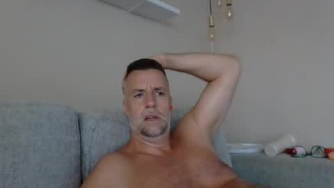 Snapshot of bobberman78 chatting on June 22, 3:25 am Dan online show from June 22, 3:25 am