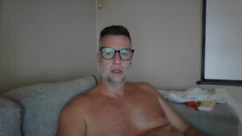 Snapshot of bobberman78 chatting on July 18, 2:38 am Dan online show from July 18, 2:38 am