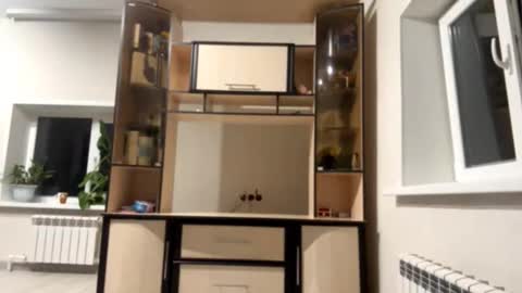 Kate online show from March 7, 4:15 pm