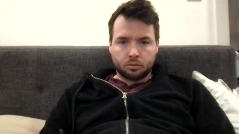 Snapshot of bobbybobby89 chatting on December 14, 10:14 pm bobbybobby89 online show from December 14, 10:14 pm