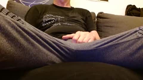 Snapshot of bobbylee50 chatting on February 8, 7:12 am Bobby online show from February 8, 7:12 am