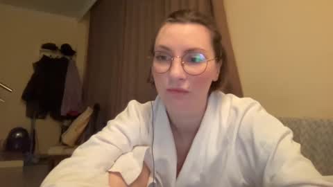 Snapshot of bobwig4 chatting on February 10, 8:31 pm Tips prfr 11-55-111 tok online show from February 10, 8:31 pm