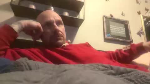 Snapshot of bodyart85_19 chatting on April 3, 3:15 am Bodyart85 19 online show from April 3, 3:15 am